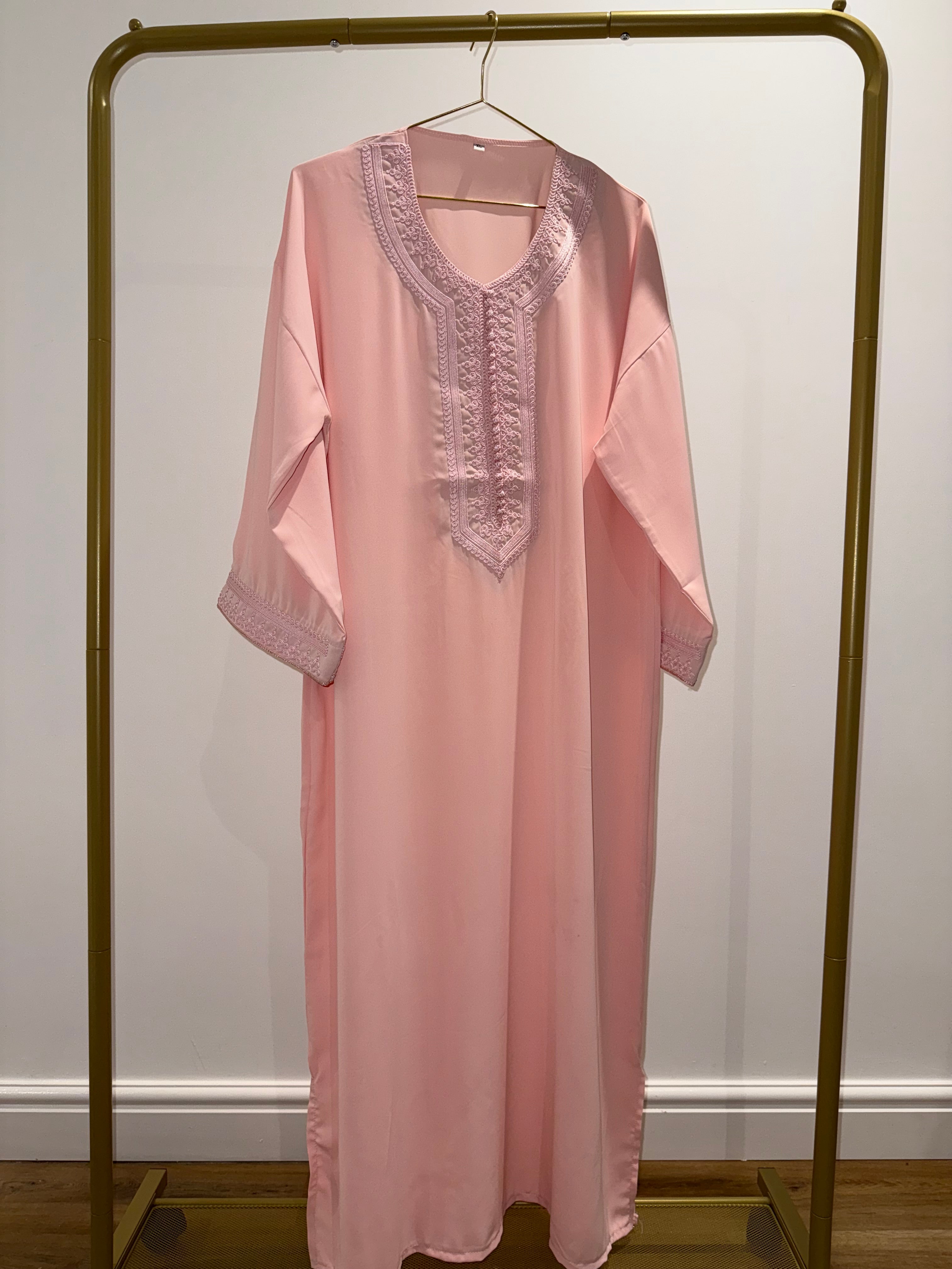 Pink kaftan