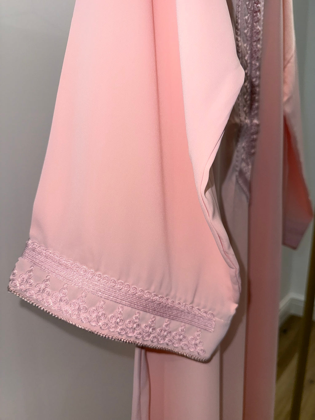Pink kaftan